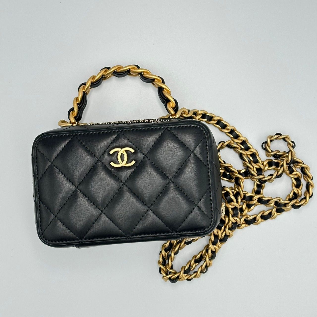 国内発送【ミニマトラッセ22cm】CHANEL スモール フラップバッグ ミニ フラップ バッグ、ベルベット & ストラス、バーガンディー