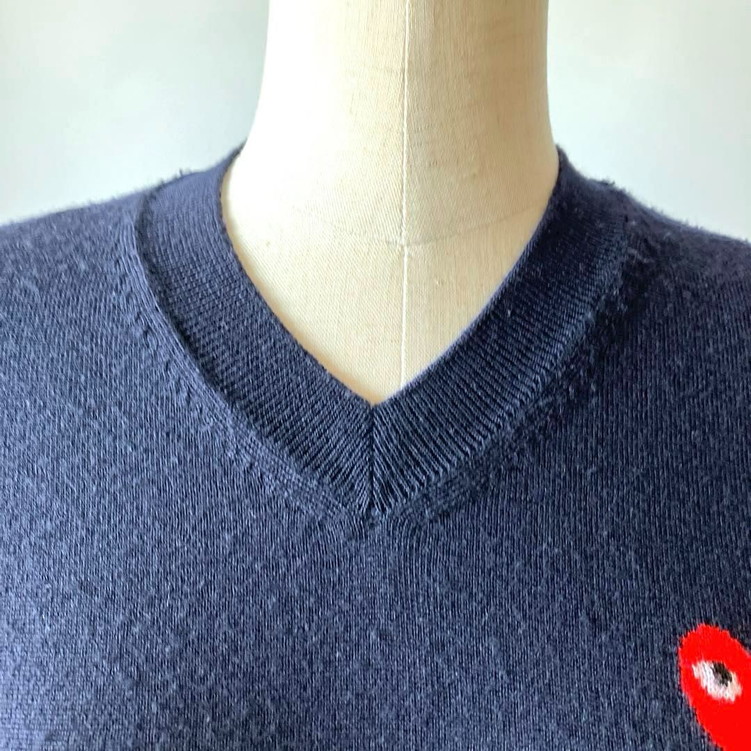 プレイ コムデギャルソン PLAY COMME des GARCONS Vネックセーター