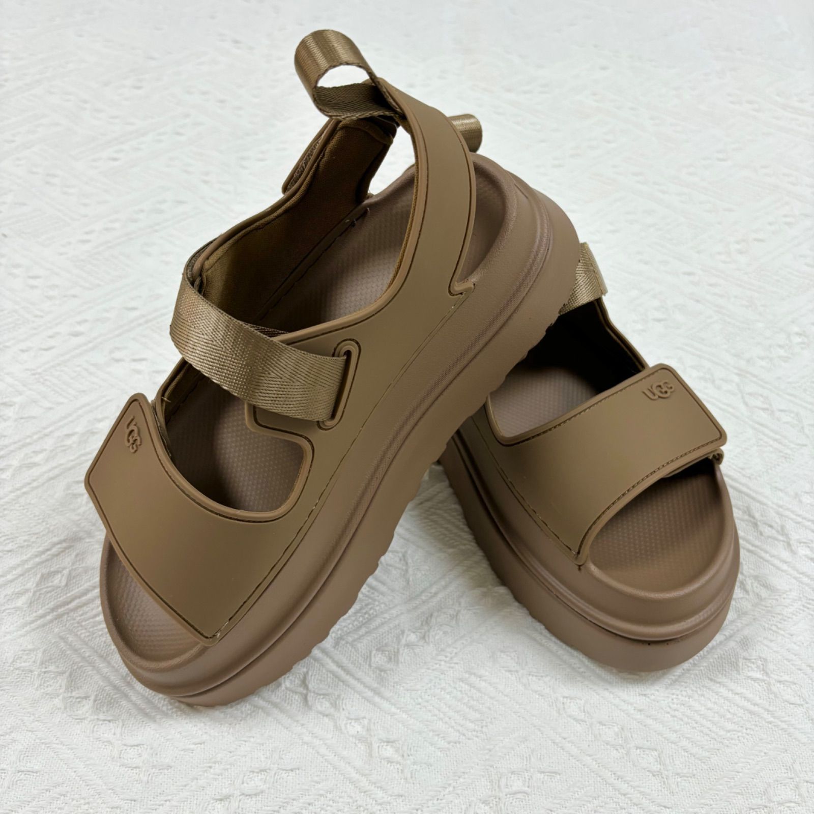 UGG アグ GoldenGlow ゴールデングロウ 24cm バイソンブラウン 新品未 ...