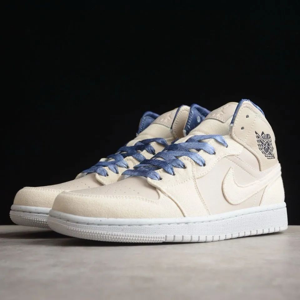 セール中】NIKE WMNS AIR JORDAN 1 MID SANDDRIFT/INDIGO ナイキ ウィメンズ エアジョーダン1 ミッド  サンドドリフト/インディゴ スニーカー - メルカリ