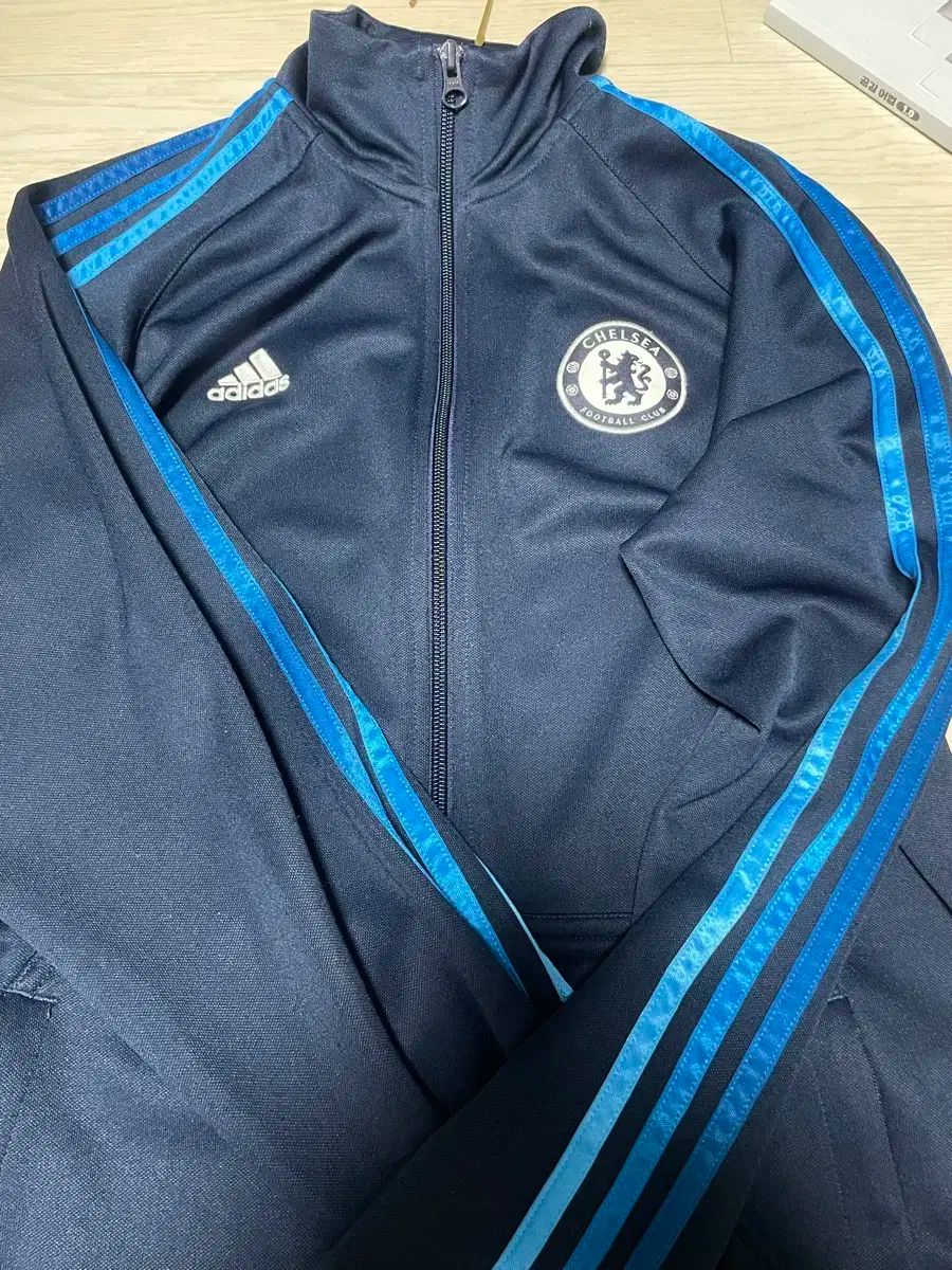 ◆アンブロ【XXL】チェルシー ジャージ上下セット ナイロンジャケット パンツ ◇アンブロ【XXL】チェルシー ジャージ上下セット ナイロン