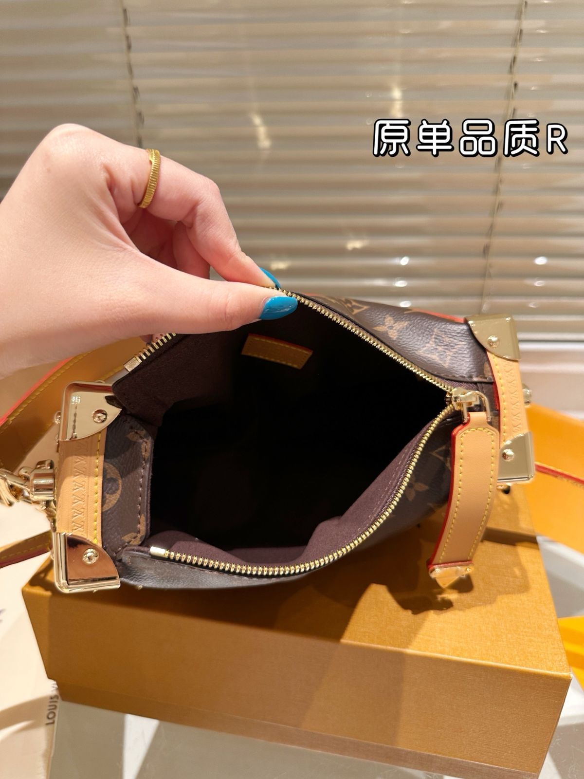 ⭐ウイ−❌⚫様、ほぼAと、Bです、梱包済み。⭕ソフト2本つき。 今日特価】LV Side Trunk Soft Box Bag ルイ・ヴィトン サイド