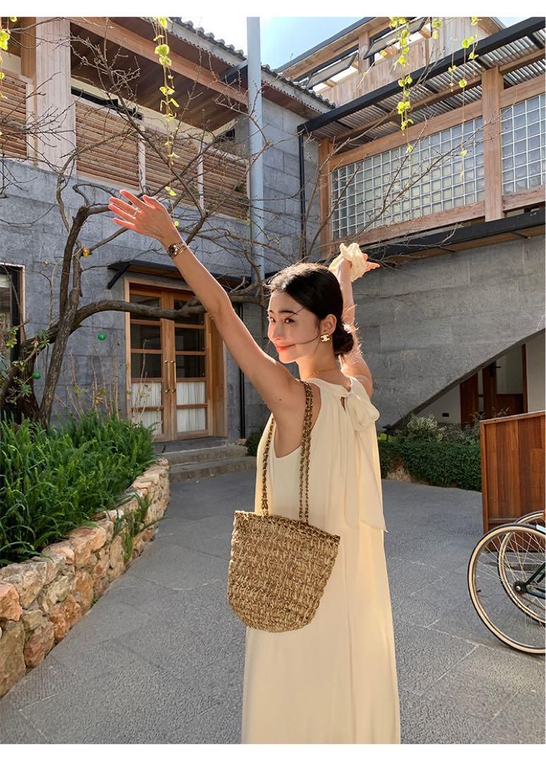 春のフレンチ風ホルターロングワンピース モテ服高見えデートにも最適