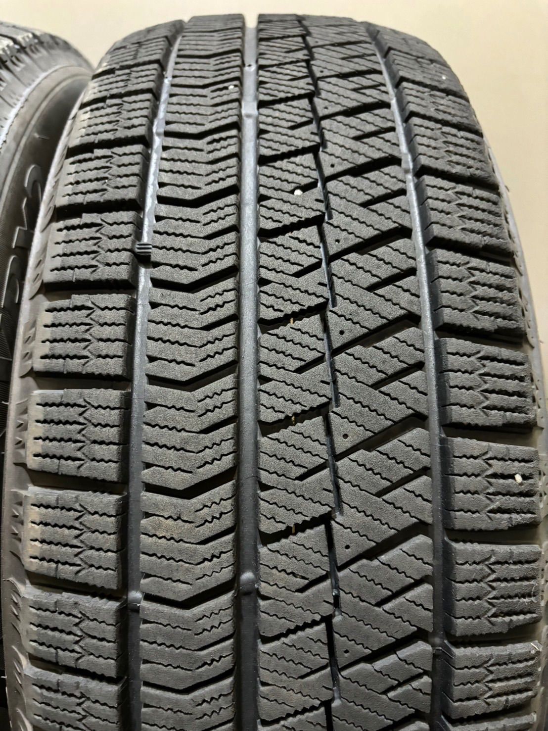 ☆205/60R16 BRIDGESTONE/VRX2 20年製 スタッドレス 4本 ブリヂストン ブリザック ノア ヴォクシー ステップワゴン (2-G358)  - メルカリ