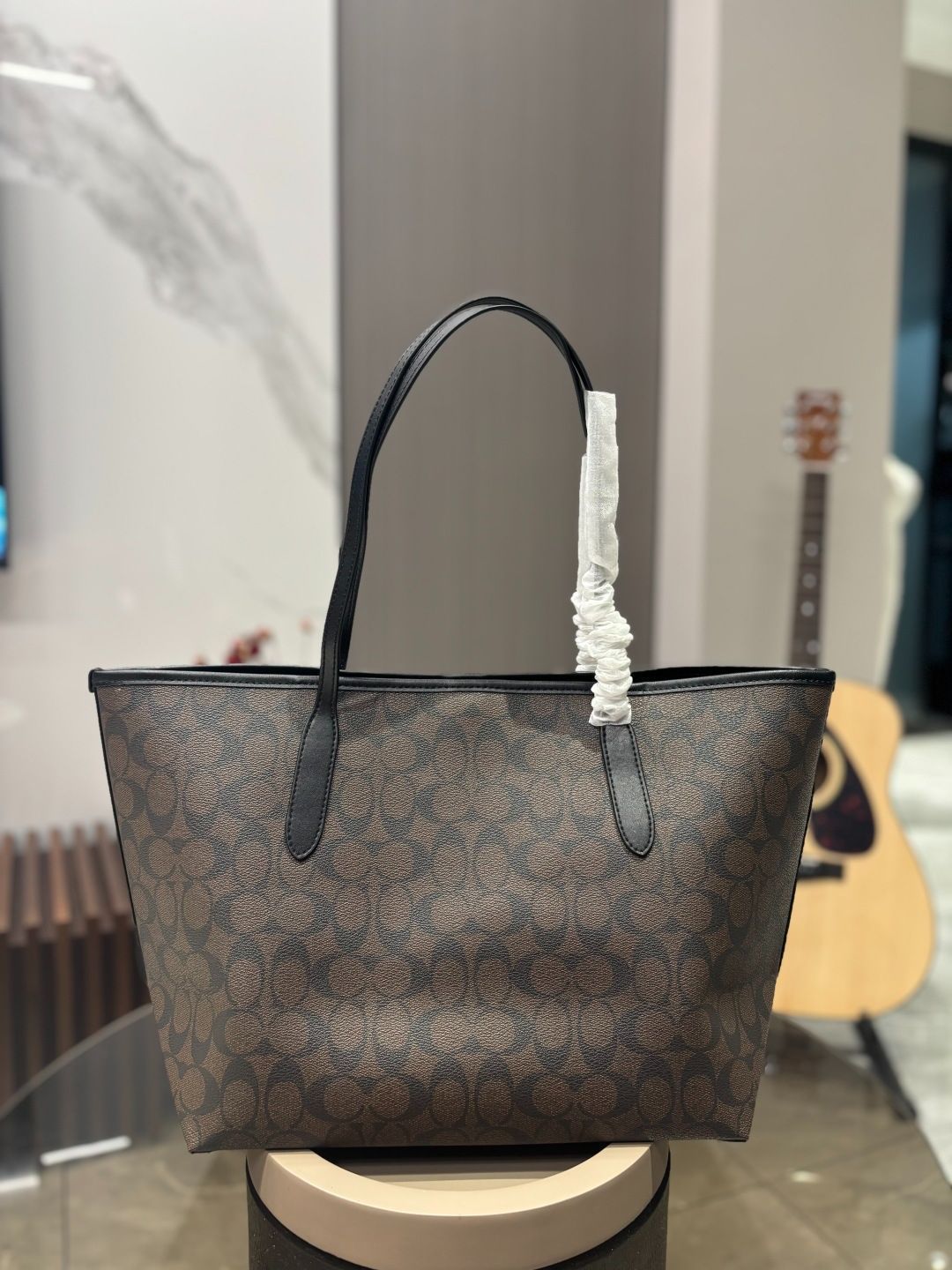 今日特価】Coach City 33 Tote Bag - コーチ シティ 33 トート 今日特価】Coach City 33 Tote Bag - コーチ シティ 33 トート