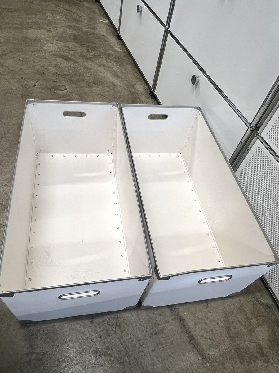 デットストック USMハラー キャビネット 1列5段 メッシュパネル ホワイト 白 モジュール家具 収納棚 オフィス家具 デスク収納 ギャラリー向け デザイン家具 モデル MARWIL-DEMENAGEMENTS_CH