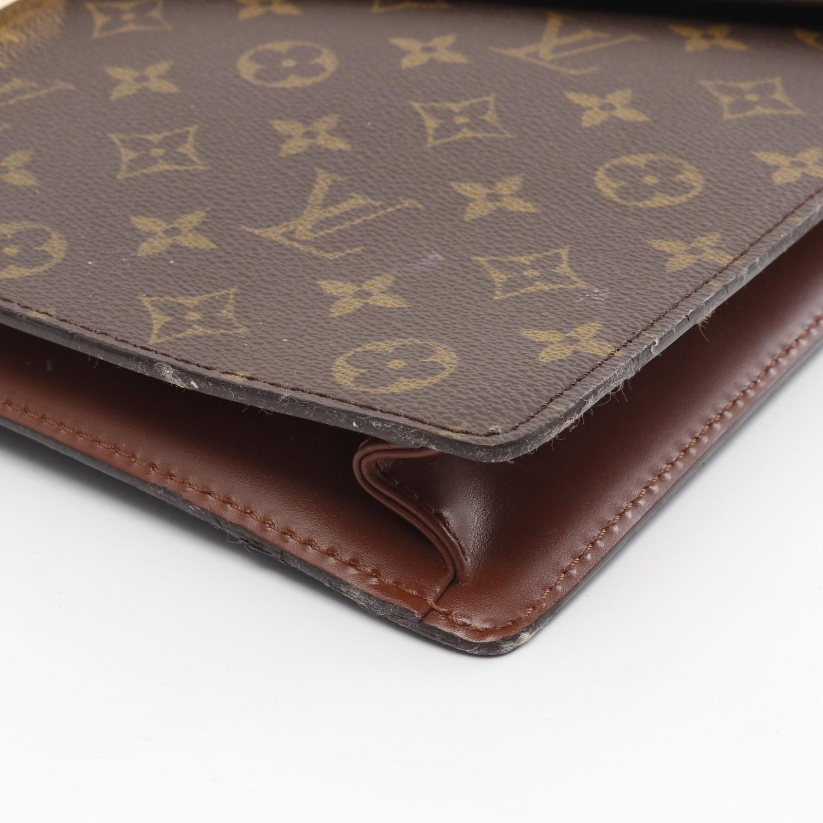 美品 LOUIS VUITTON モノグラム ポルトドキュマン バンドリエール LOUIS VUITTON ポルトドキュマン バンドリエールモノグラム