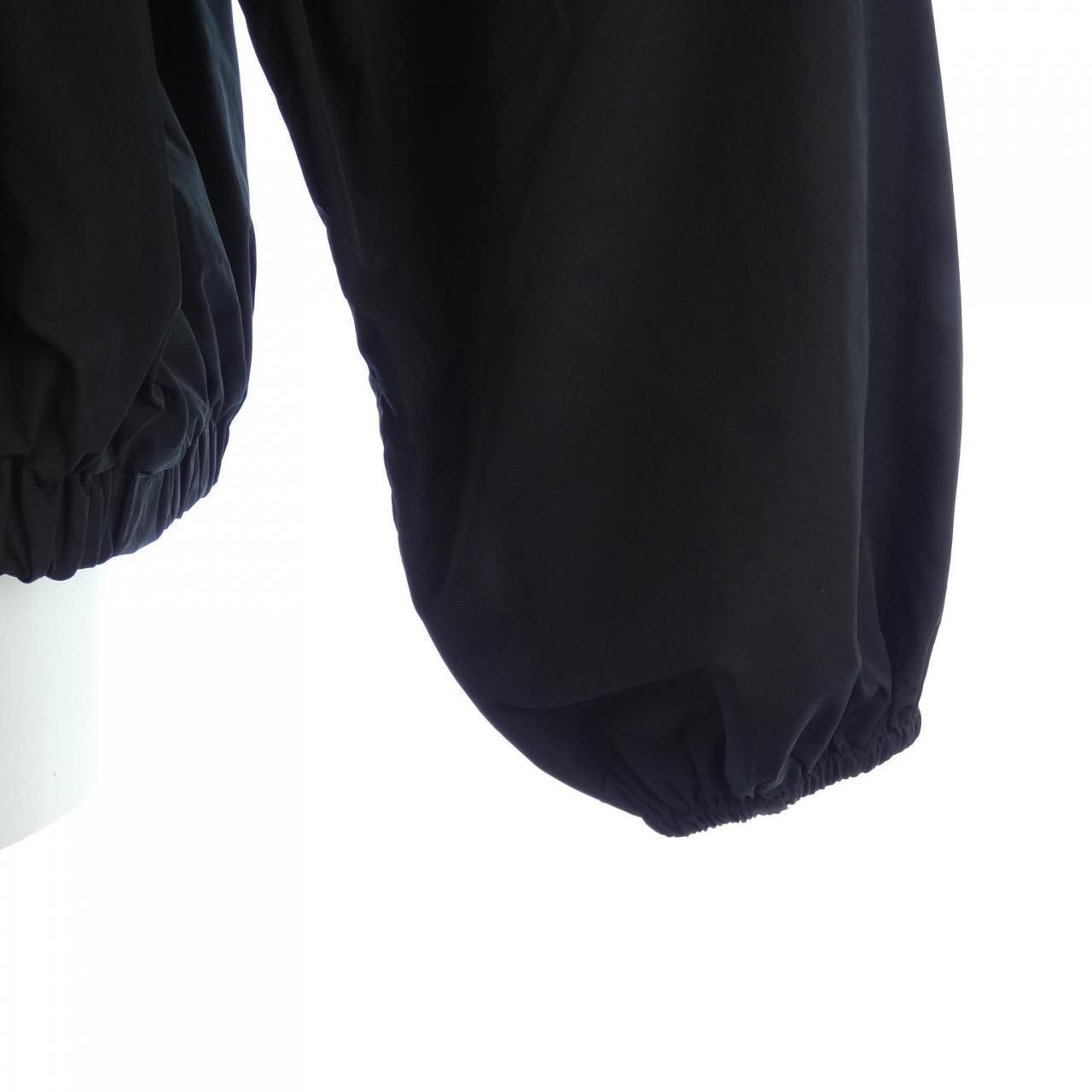 モンクレール MONCLER