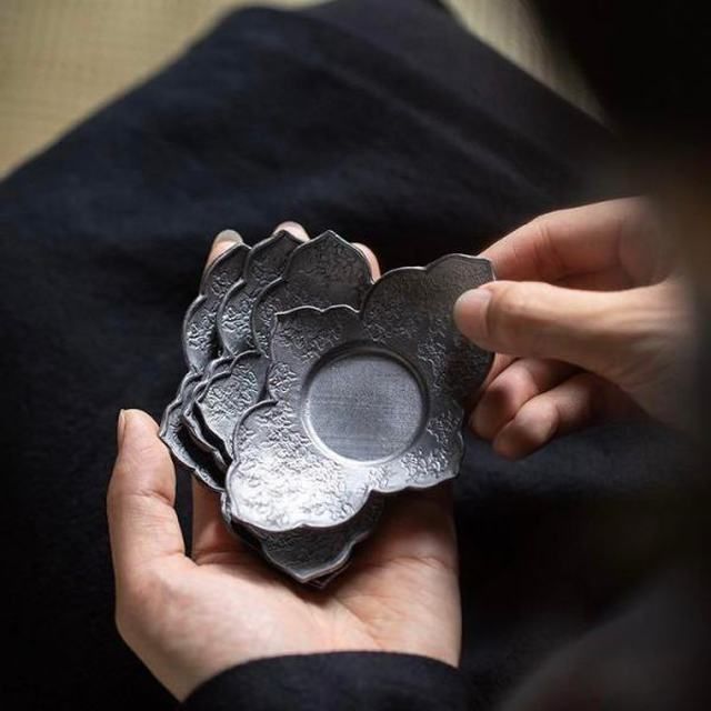 煎茶道具　蝋型鋳銅　正作　草文茶托　五客　共箱　M　R8526 玉川堂 蘭文銅製托子 銅製托子 五客 881.6g 茶托 箱付 煎茶道具