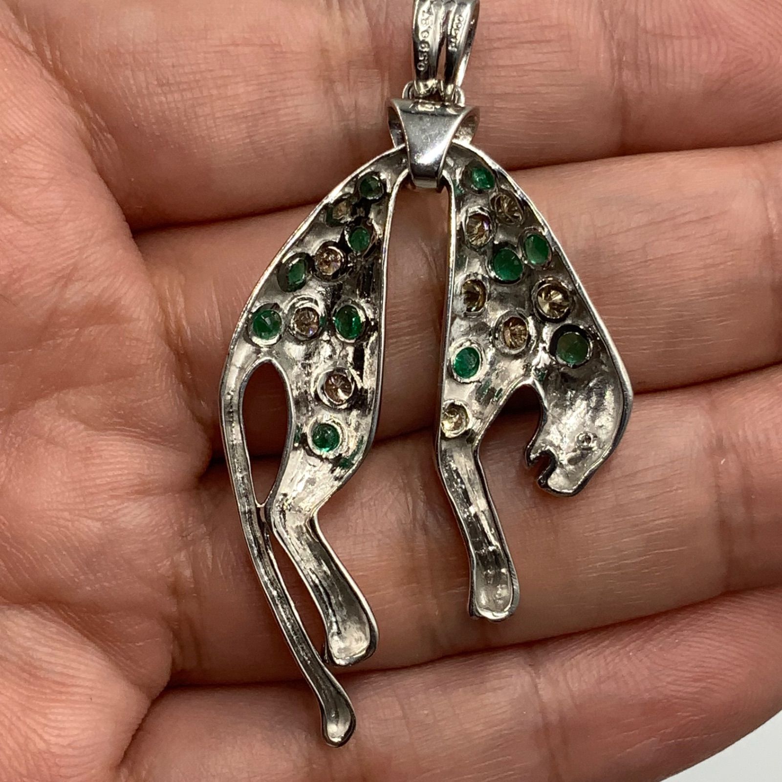 プラチナ パンサーペンダント 12.6g ダイヤ 0.87ct エメ 0.59ct - メルカリ