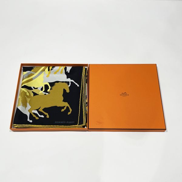 HERMES カレ90 EX LIBRIS EN CAMOUFLAGE エクスリブリスの