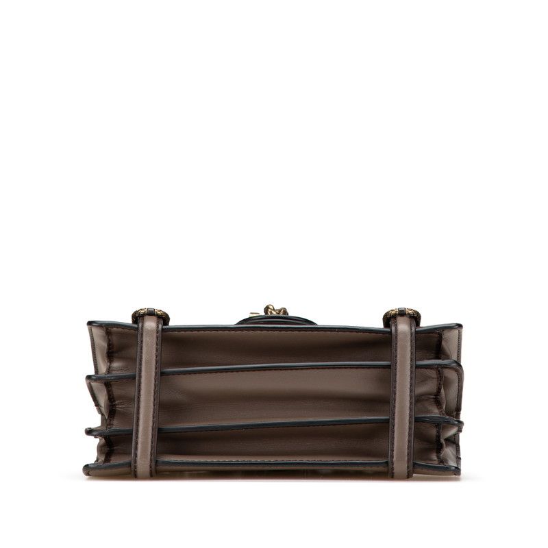 ボッテガヴェネタ イントレチャート ターンロック チェーン  