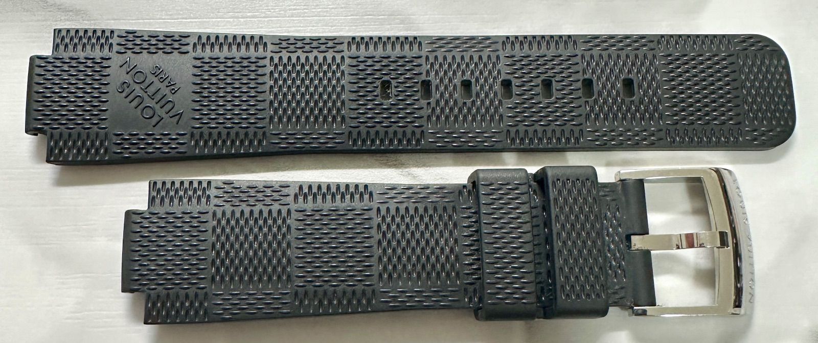 純正パーツ ルイヴィトン タンブール ホライゾン ラバーベルト ブラック 取付幅12mm メンズ ブレスレット 純正BOX付き 付属品 箱 時計