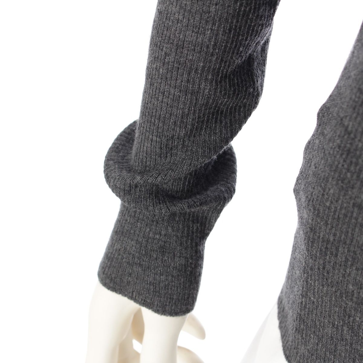 プラダ　ニット resize_image.php?image=prada/