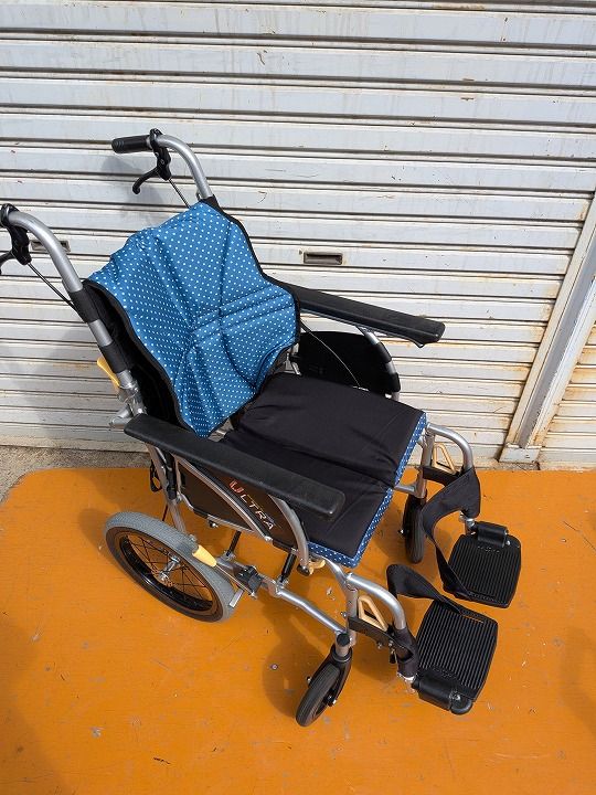 送料無料 一部地域を除く レッグサポート代用品 日進医療器 介助式多機能車椅子 ウルトラ NAH-U2W KM-25-1021-04