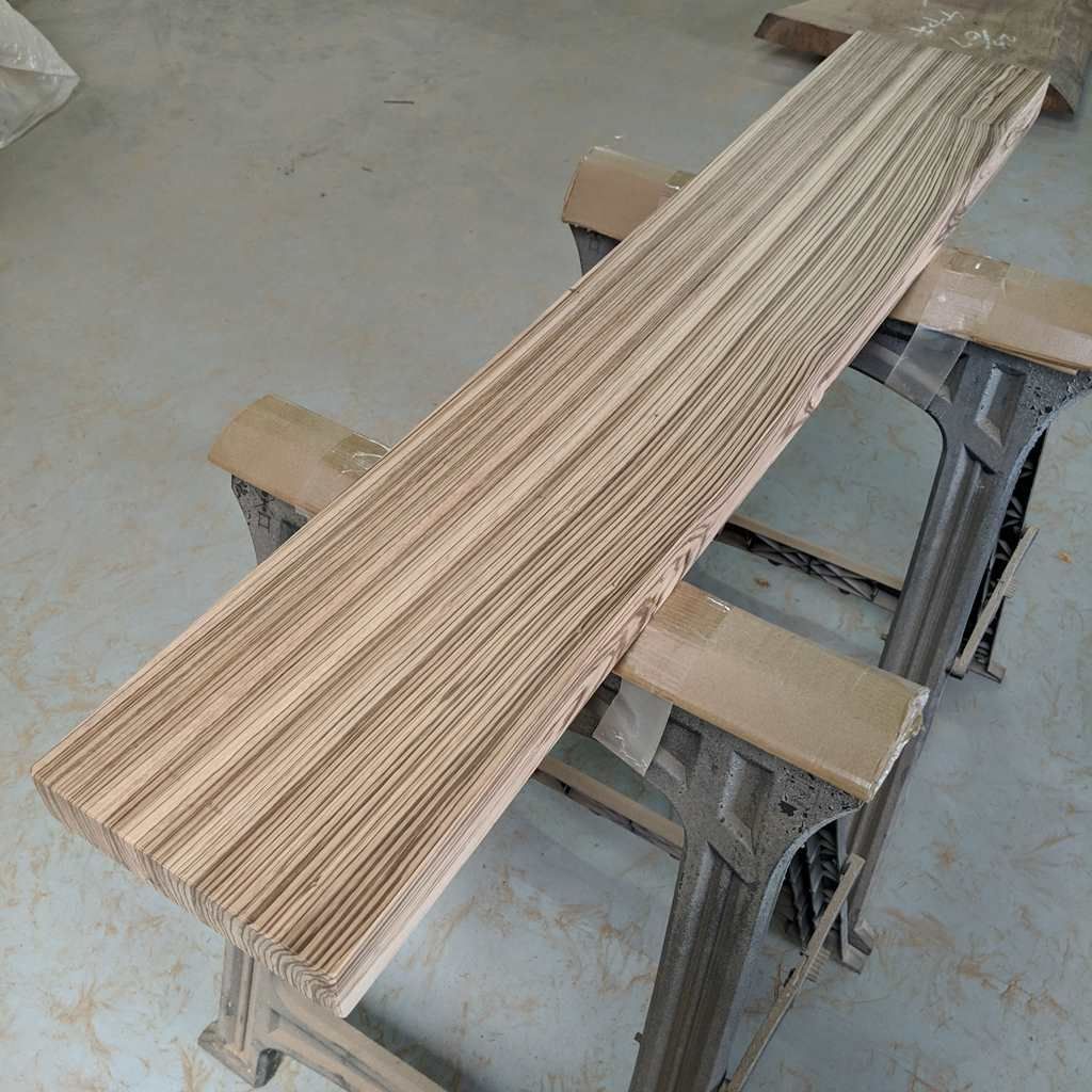 厚さ約4.8cm
