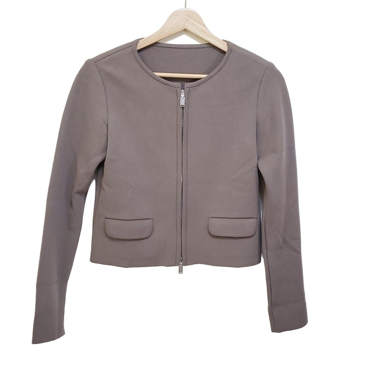 FOXEY フォクシー ブルゾン サイズ38 M レディース - 38054 グレーベージュ 長袖|ニット|ジップアップ|春|秋