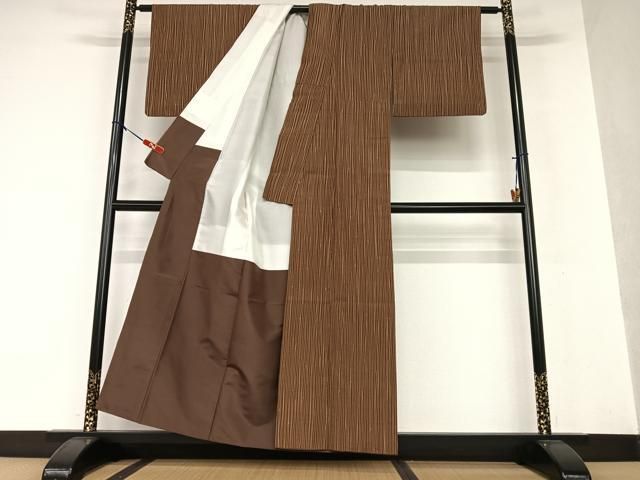 平和屋着物●上質な紬　縞　正絹　逸品　AAAV7454zg 平和屋着物○上質な紬 縞 正絹 逸品 AAAV7454zg - メルカリ