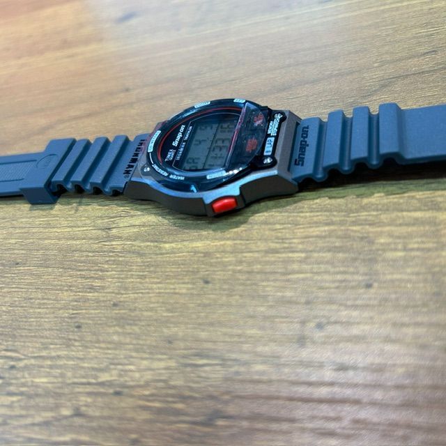 1000本限定！ Snap-on TIMEX アイアンマン 8ラップ 腕時計 ウォッチ ポーチ付き 保証書 スナップオン タイメックス 新品 -  メルカリ