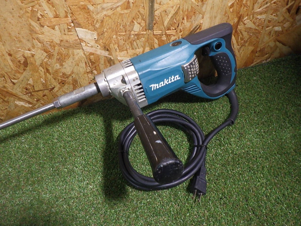 低粘度材料の攪拌に マキタ カクハン機 UT1305 品