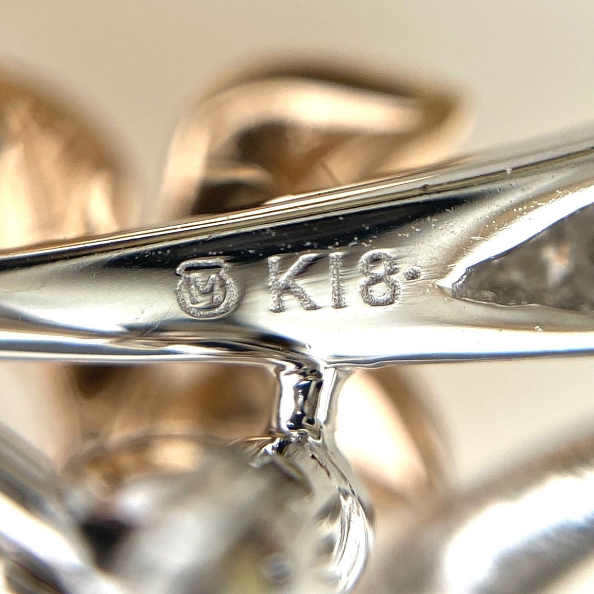ミキモト　パールブローチ　花 ミキモト MIKIMOTO フラワーモチーフ デザインブローチ パール