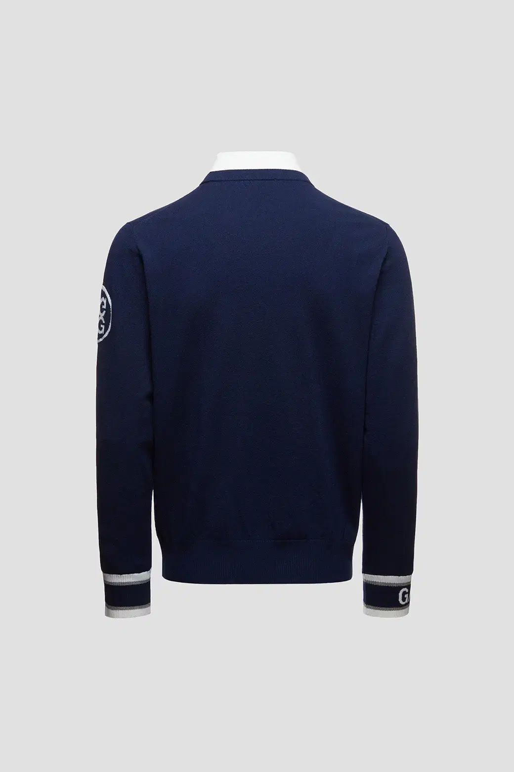 長袖ラウンドニット