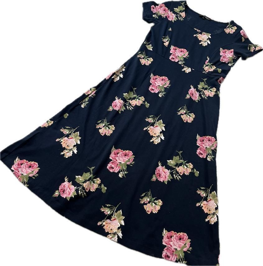 LAURA ASHLEY ローラアシュレイ 半袖ワンピース ロング丈 マキシ丈 7 綿 コットン Aライン 花柄 ブラック 黒 総柄 春夏 涼しい