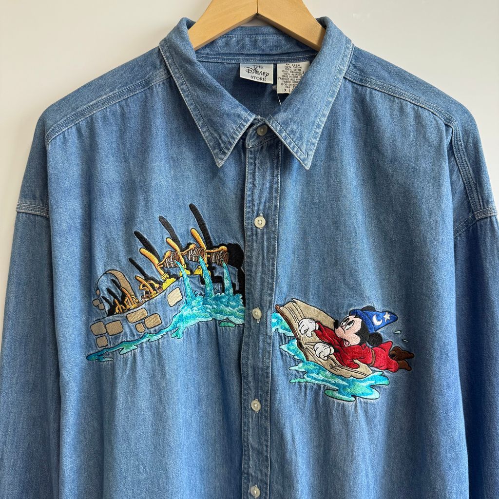 ブルー