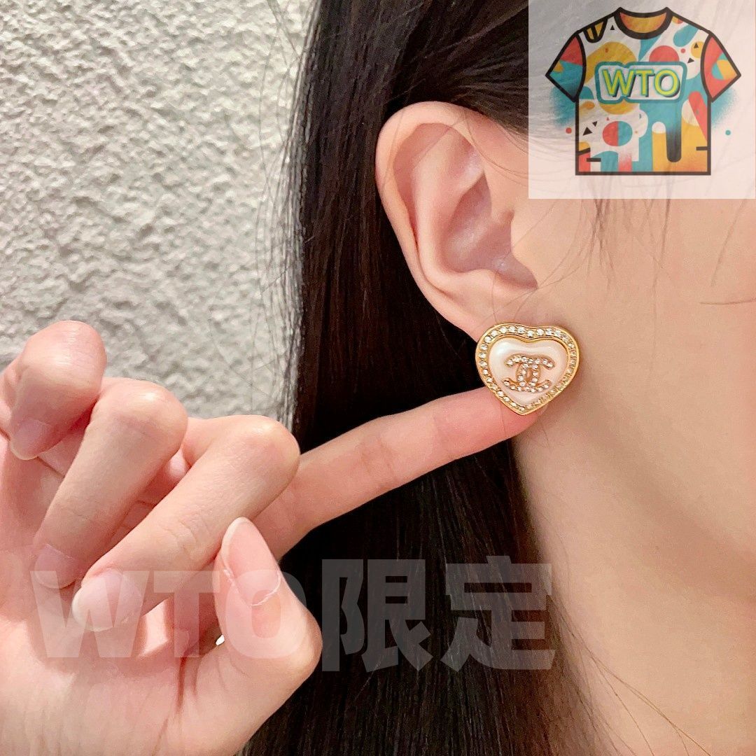 ヴィンテージ CHANEL ピアス ブレスレット 今日WTO】Chanel ヴィンテージ アルファベットピアス 送料無料