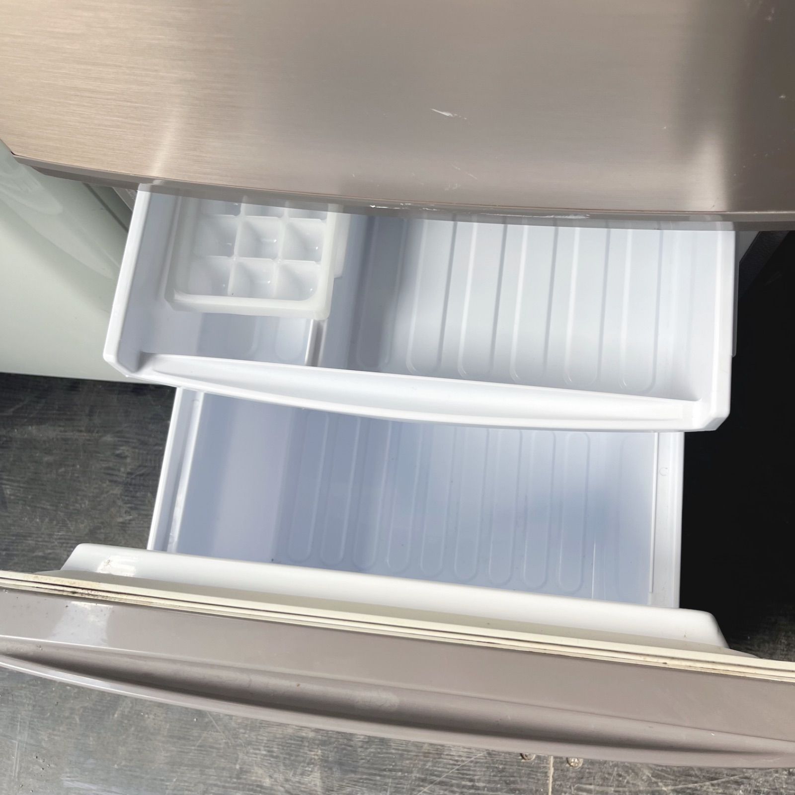 126取付無料！完動品！SHARPおしゃれデザイン冷蔵庫高性能パナソニック