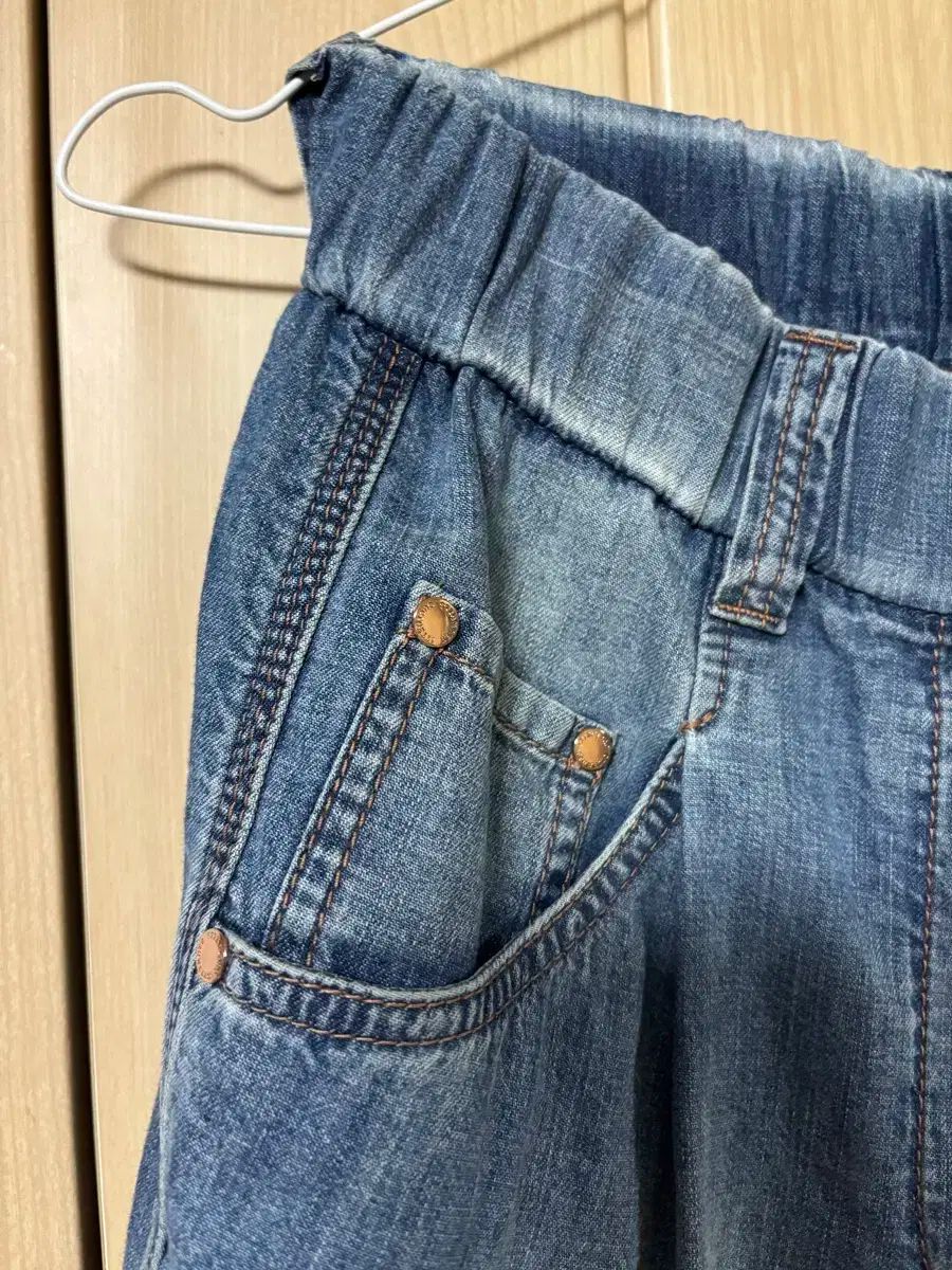 ブルネロ クチネッリ バンディング デニム