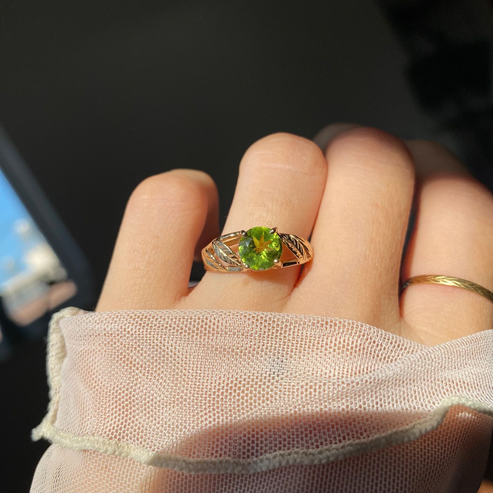 買取店】14K K14 ペリドット リーフ彫金 アンティーク調 レトロ リング  