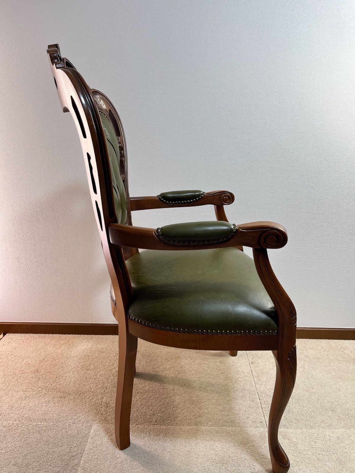 ダイニングチェアー イス いす イタリア製 イタリア家具 イタリアン 猫