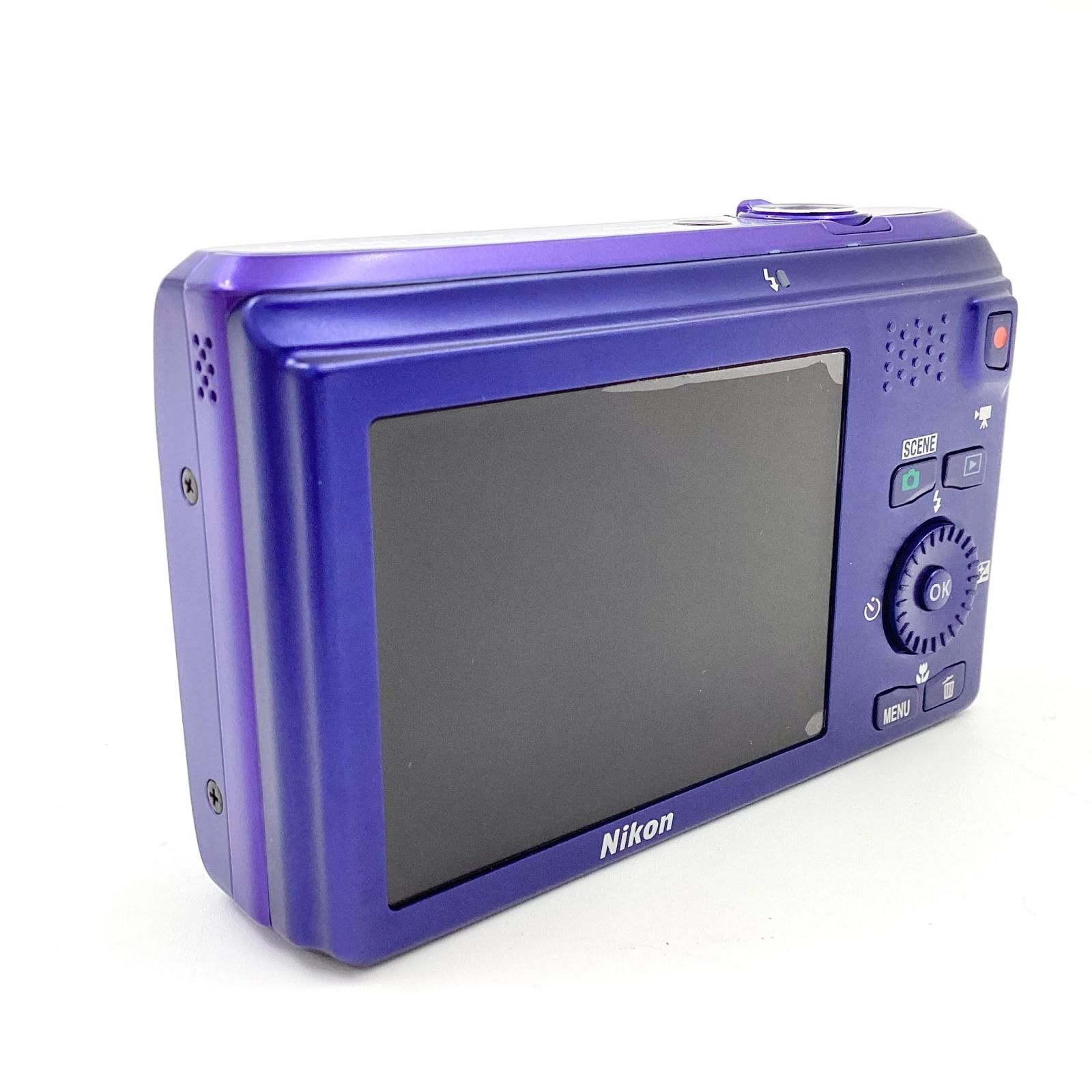 コンパクトデジタルカメラ