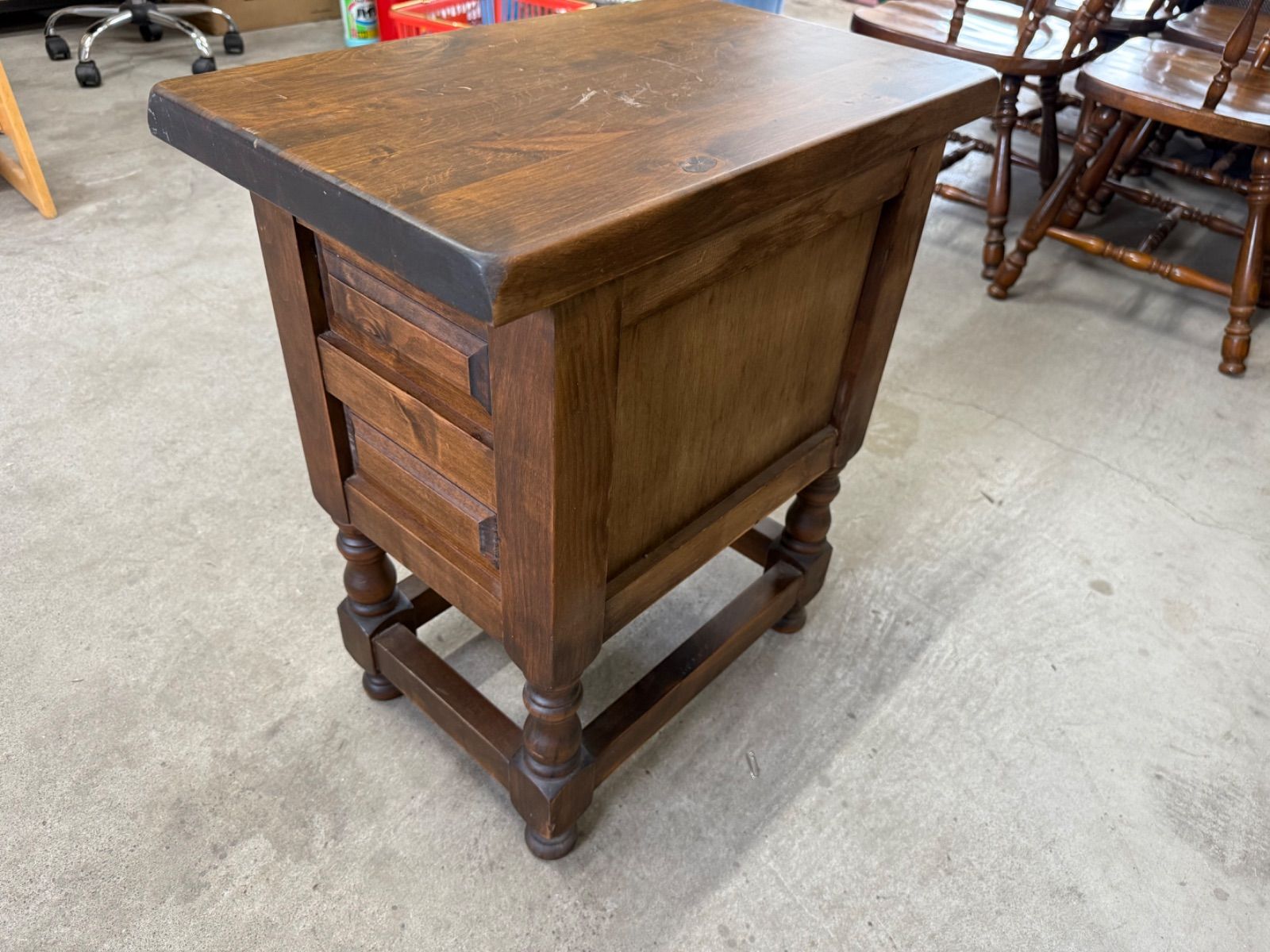 マリン様専用 セール カントリースタイル 木製 サイドテーブル ベッド