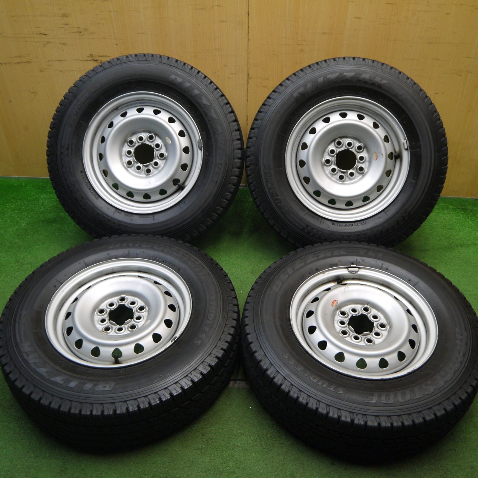 バリ溝 9.5分 スタッドレス 185R14 8PR ブリヂストン ブリザック VL1 スチール ホイール 14インチ PCD100 114.3|5H マルチ 5051306Hス