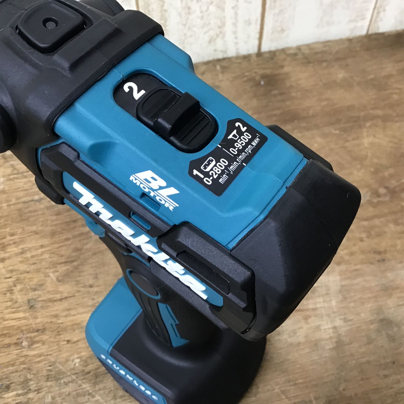 ☆マキタ(makita) コードレスサンダポリッシャー PV300DZ【柏店 