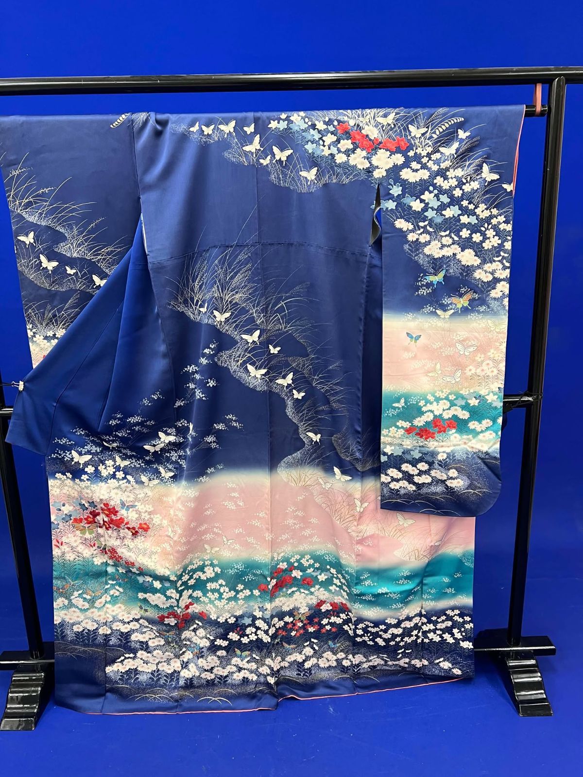正絹流れ模様に洋花