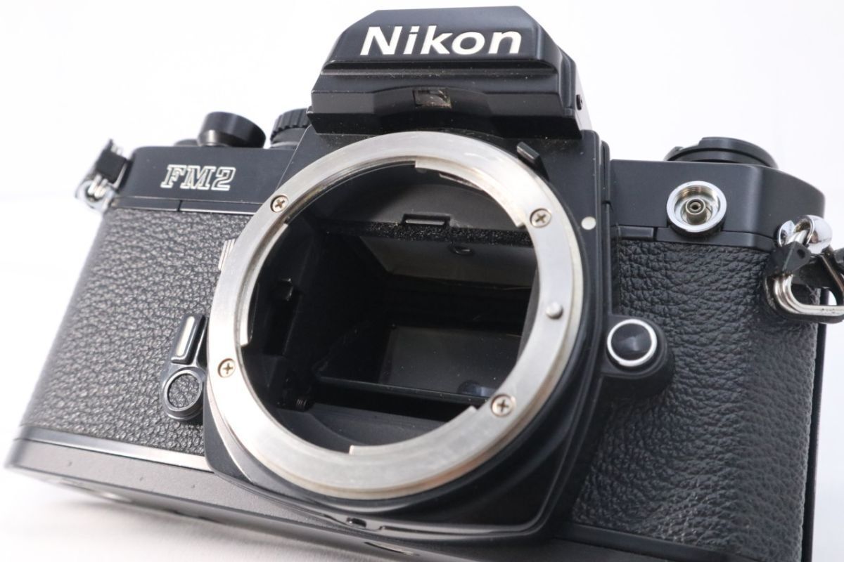 激安！特価品 ☆後期型、作例あり☆Nikon FM2 シルバー + 50mm F1.8（x100） フィルムカメラ