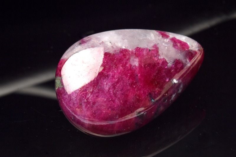 1点物】レア共生 ルビーインクォーツ 33x21mm ドロップ ルース