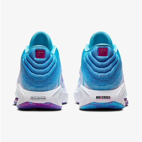 Nike GT HUSTLE 3 PB ナイキGTハッスル3 ペイジブレイカー The Paige Bueckers G.T. Hustle 3 is the first Nike Player