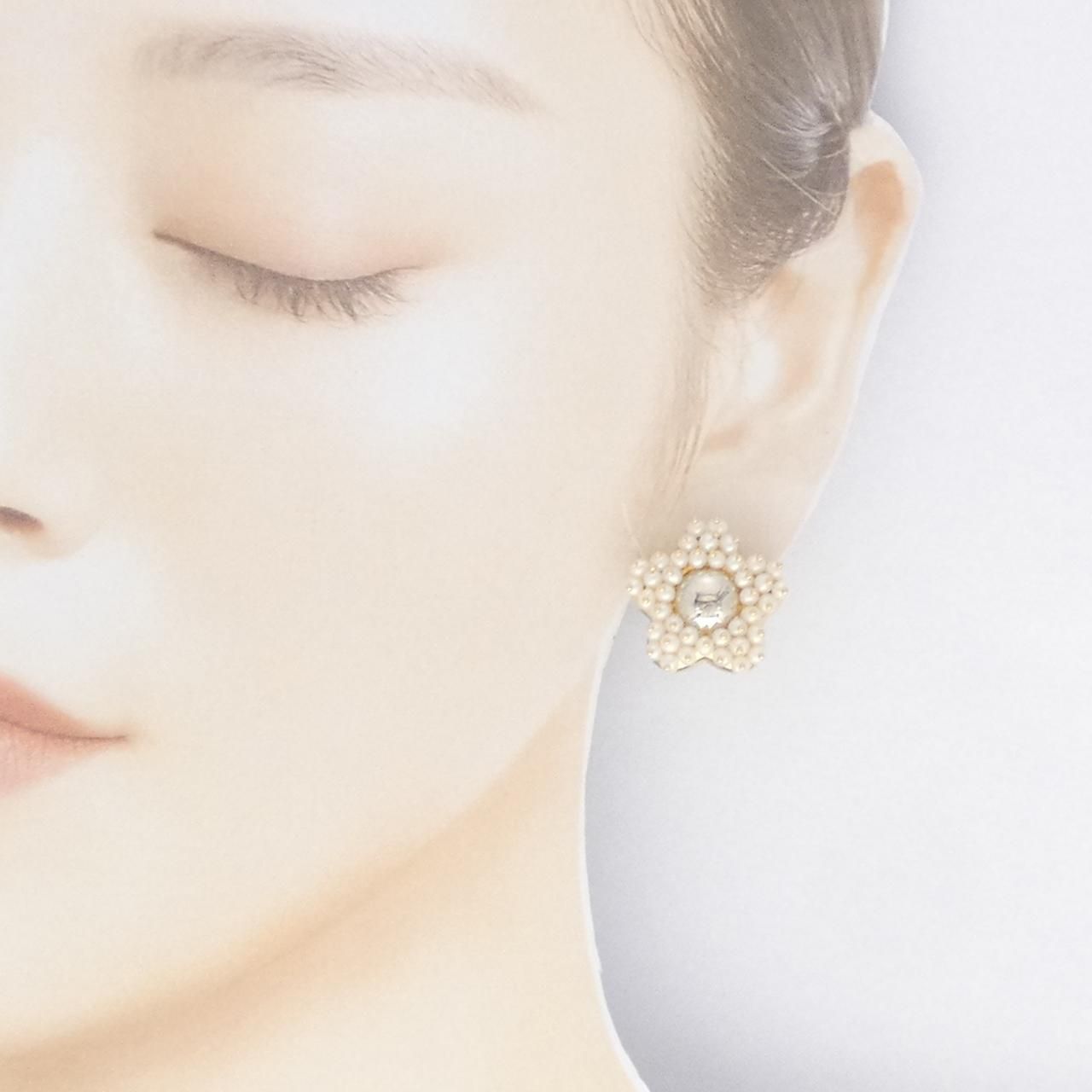 ピアス