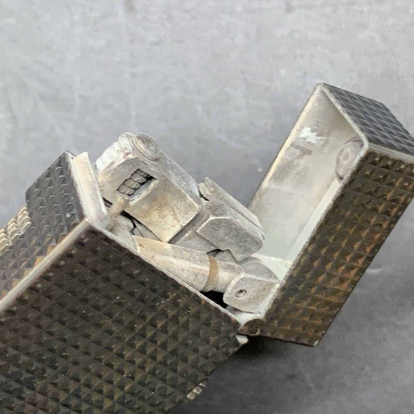 I332 Dunhill ダンヒル ライター シルバーカラー ダイヤモンドカット