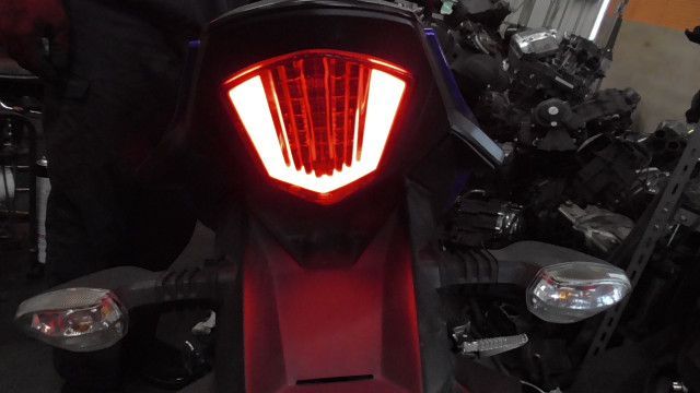 GSX250R LC6DN11AZ01107xxx の テールランプ:#1704432881 - メルカリ