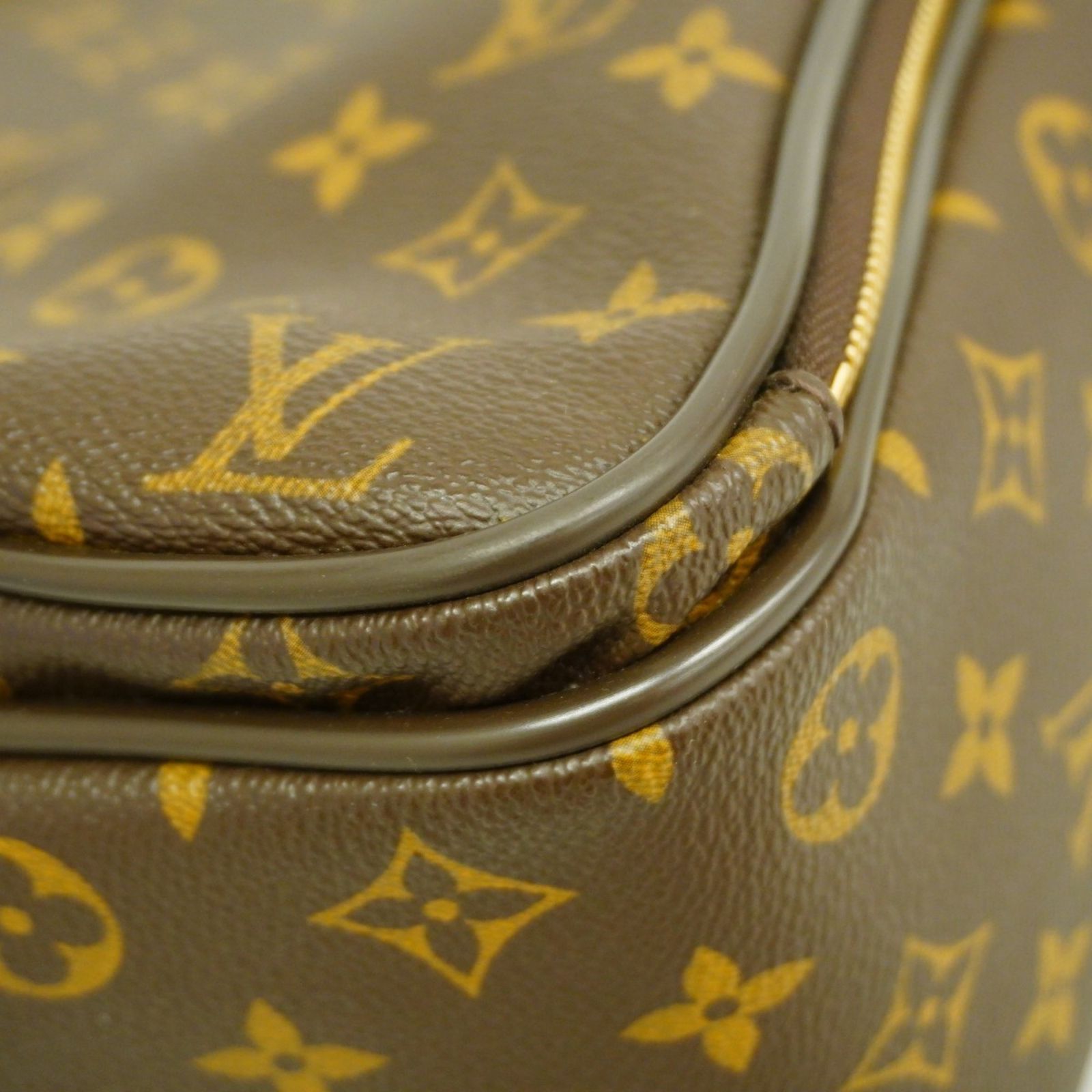 Vuitton ルイ