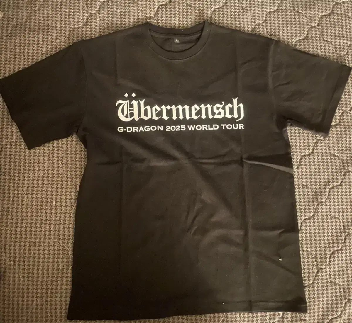 G-DRAGON 2025 WORLD TOUR Ubermensch 袖黒
