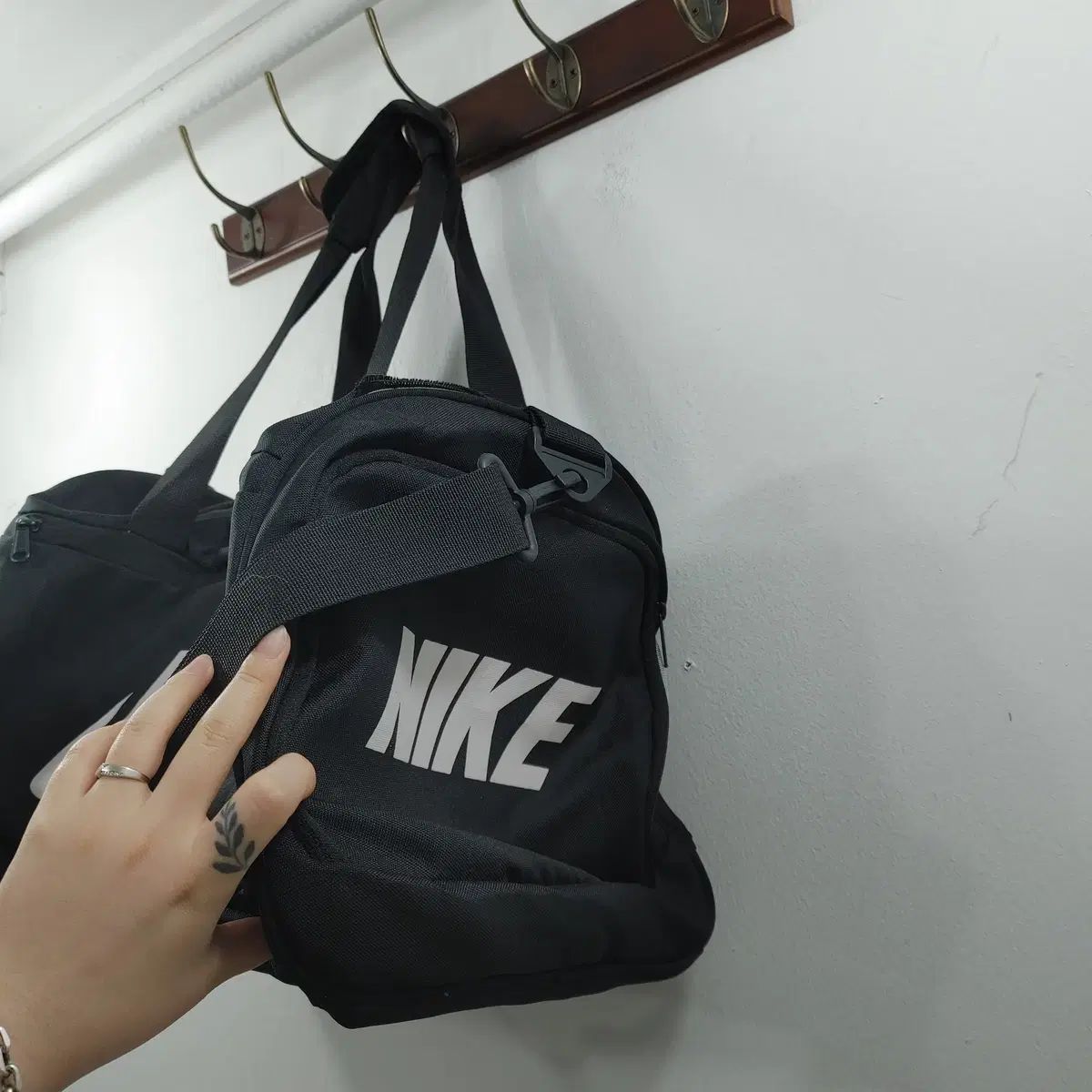 中古美品 NIKE y2k ダッフルバッグ スポーツバッグ 洗濯済み NIKE(ナイキ) スポーツバッグ ダッフルバッグ トレーニング