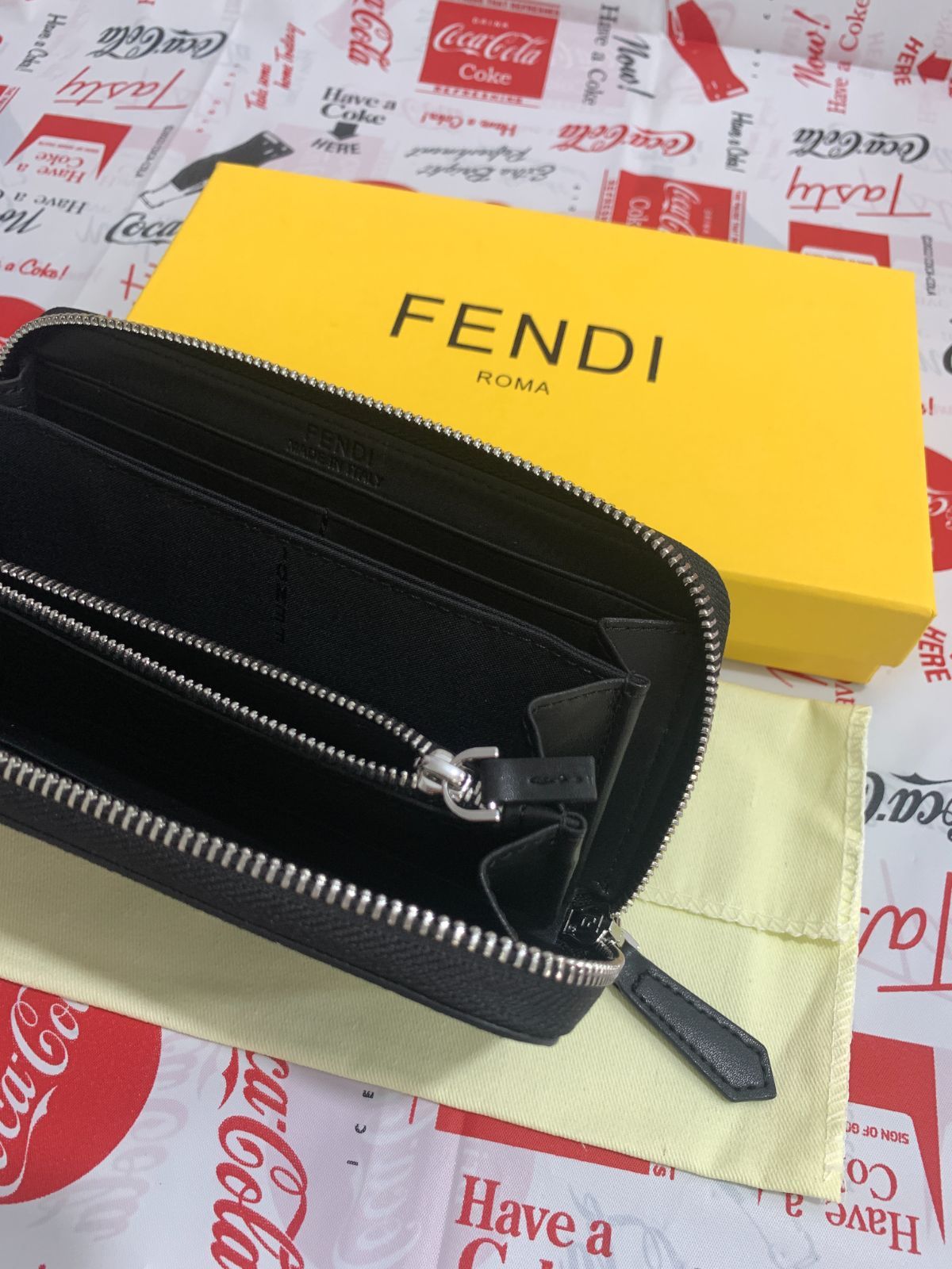 メンズ FENDI フェンディ  長財布 小銭入れ☆カード【箱付き】実物