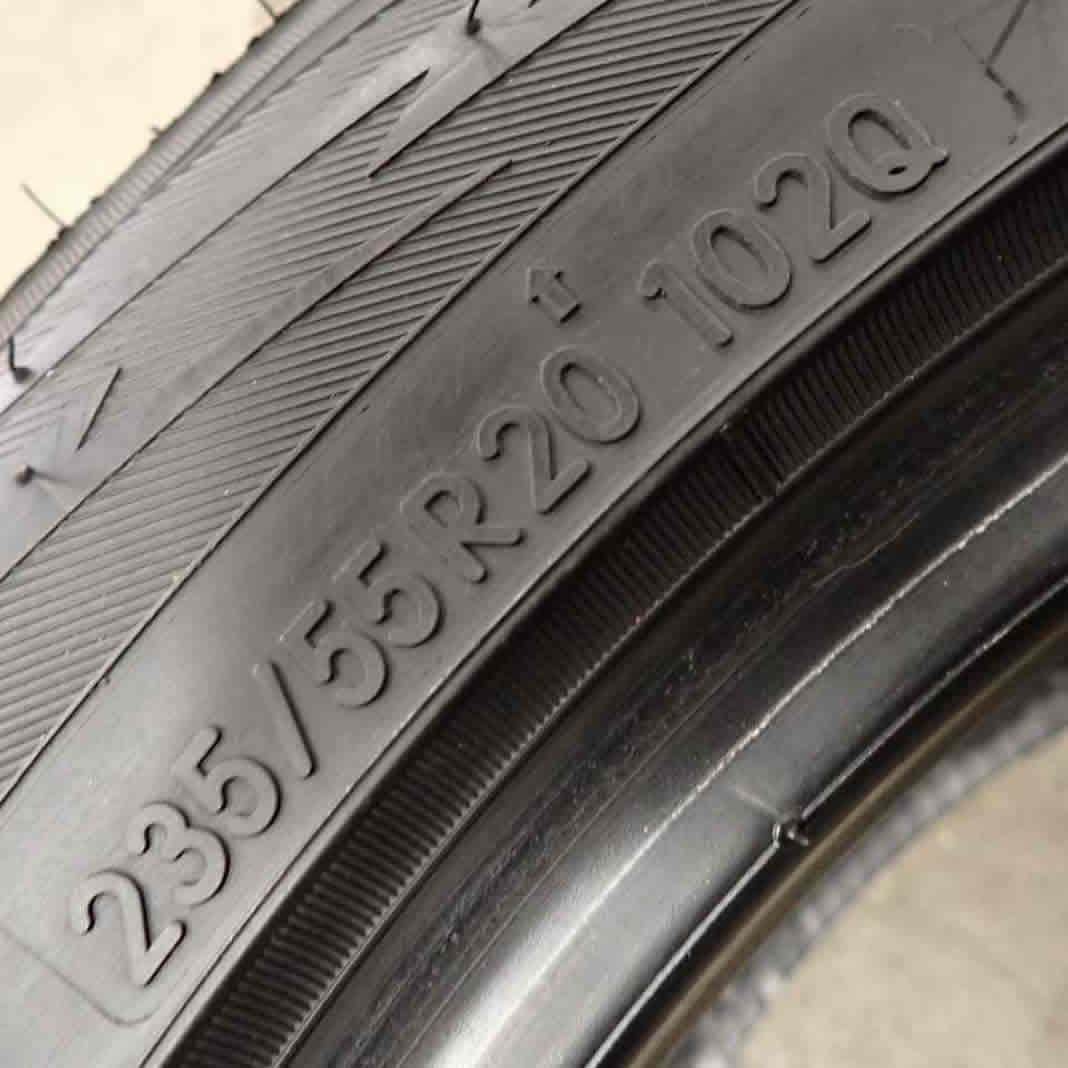 キャデラックSRX