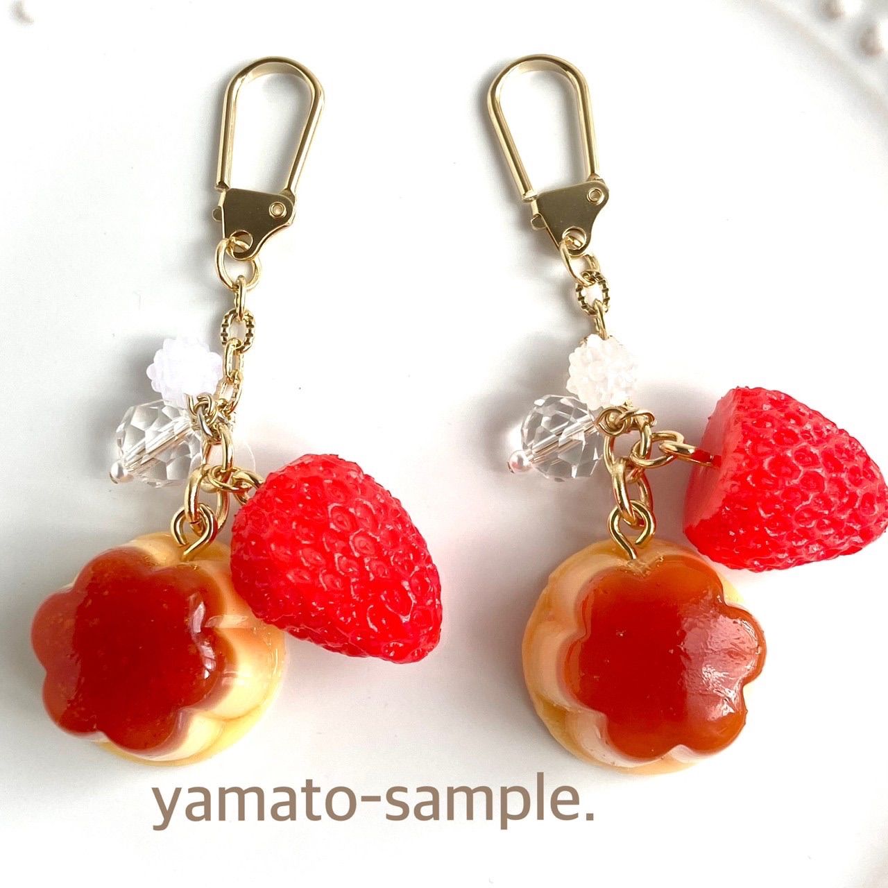 レトロなプリンと苺♡ キーホルダー 食品サンプル フェイクフード 大正 